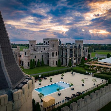 Kentucky Castle Hotel Versailles Kültér fotó