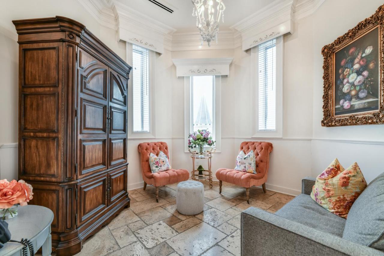 Kentucky Castle Hotel Versailles Kültér fotó
