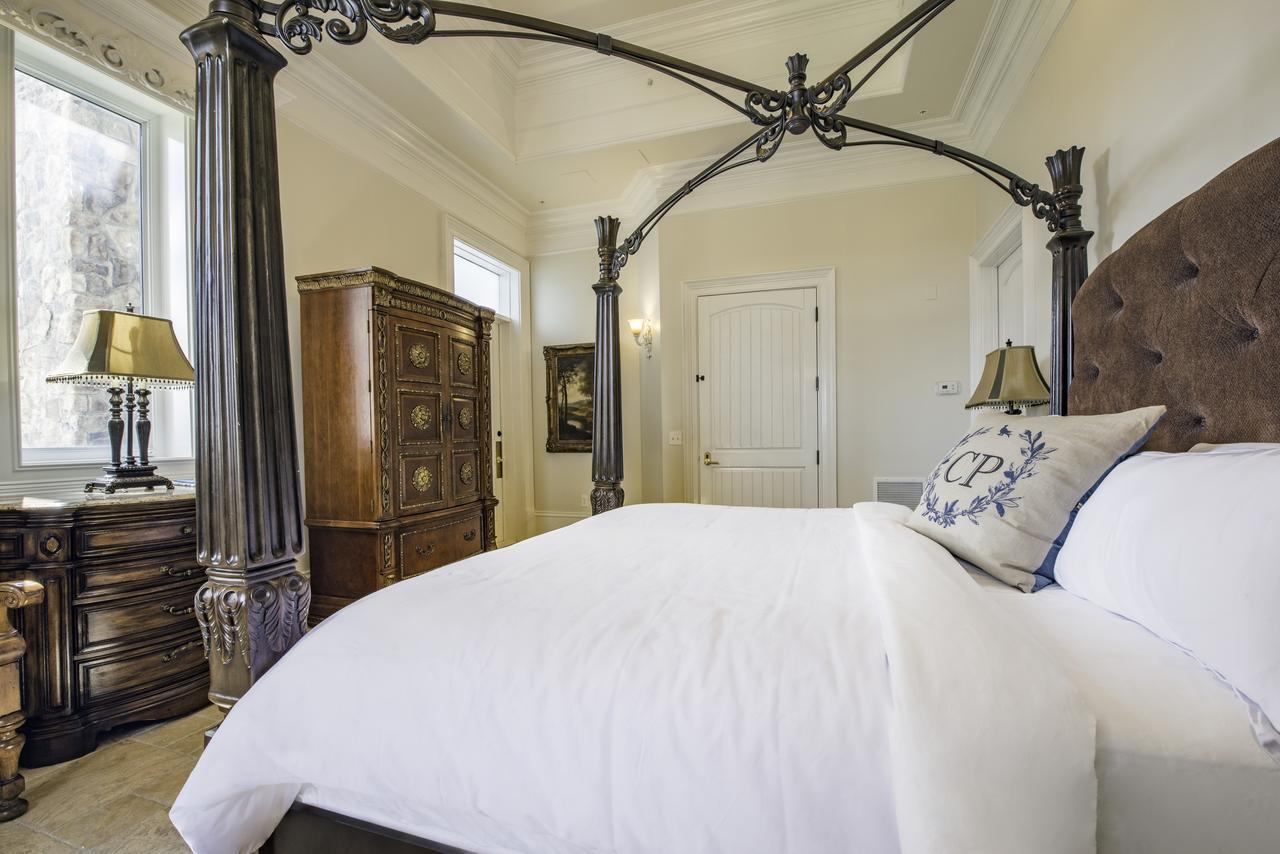 Kentucky Castle Hotel Versailles Kültér fotó