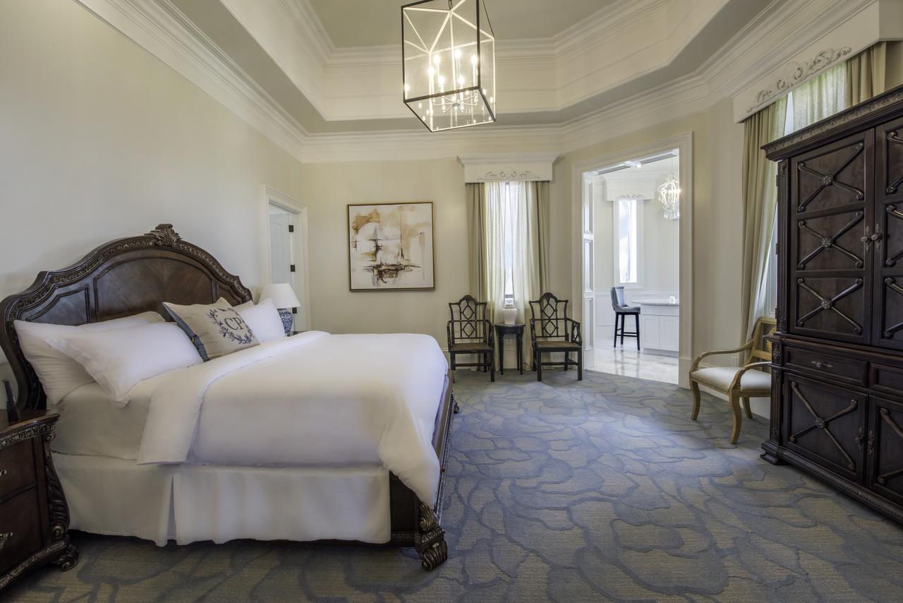 Kentucky Castle Hotel Versailles Kültér fotó