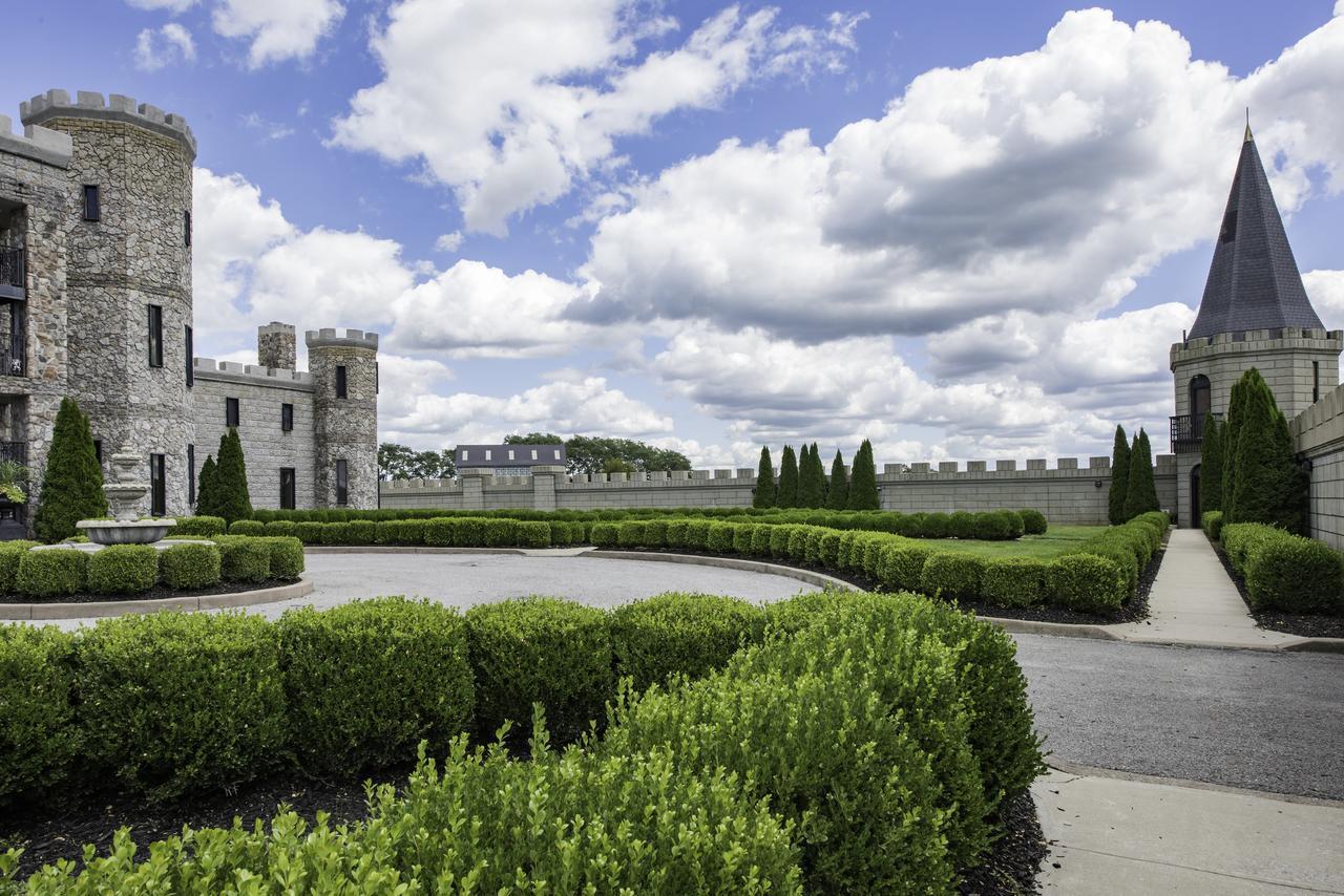 Kentucky Castle Hotel Versailles Kültér fotó