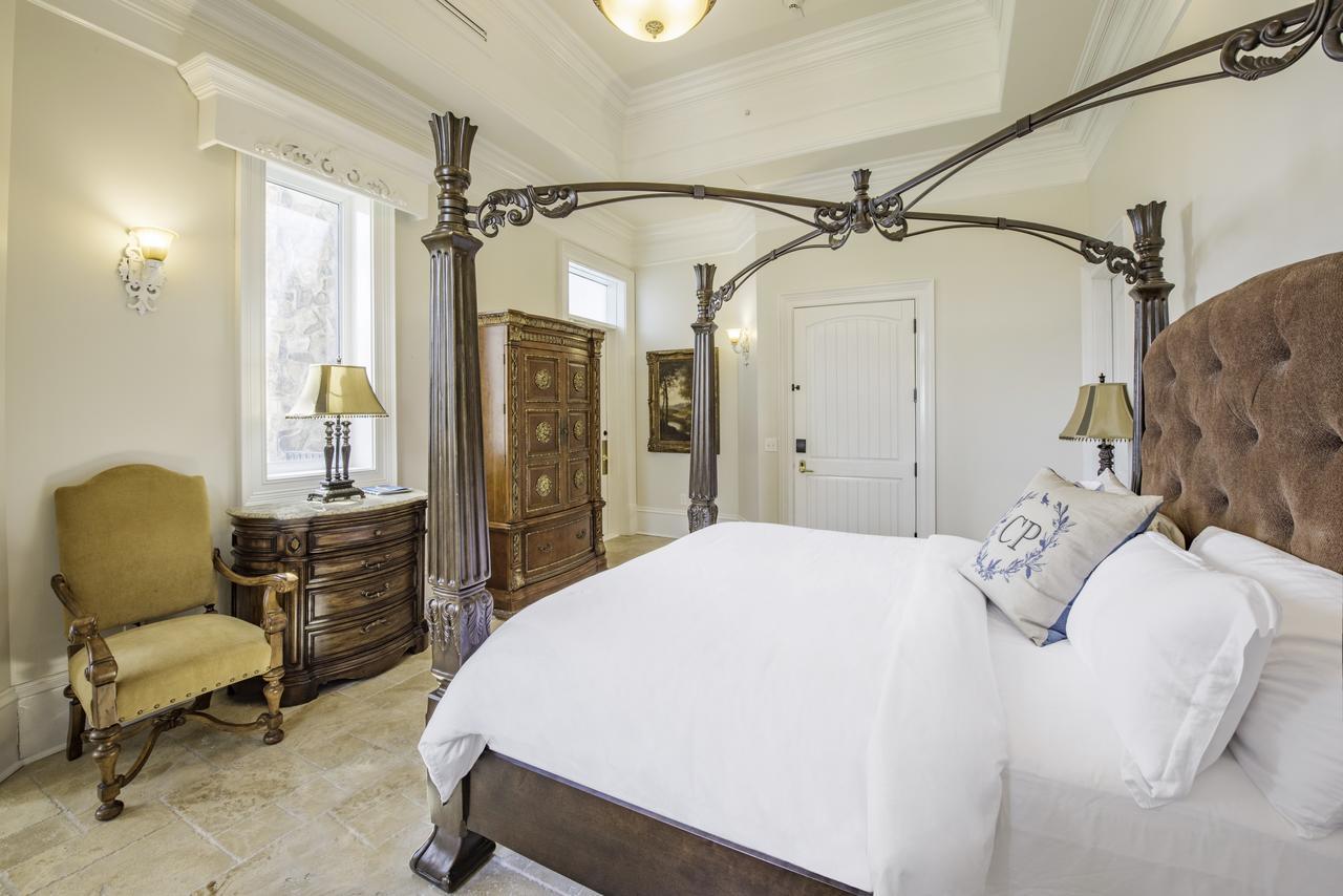 Kentucky Castle Hotel Versailles Kültér fotó
