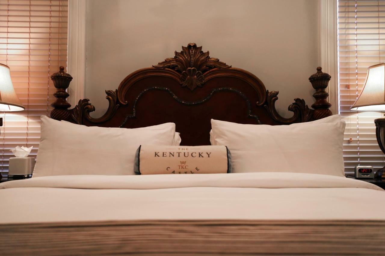 Kentucky Castle Hotel Versailles Kültér fotó