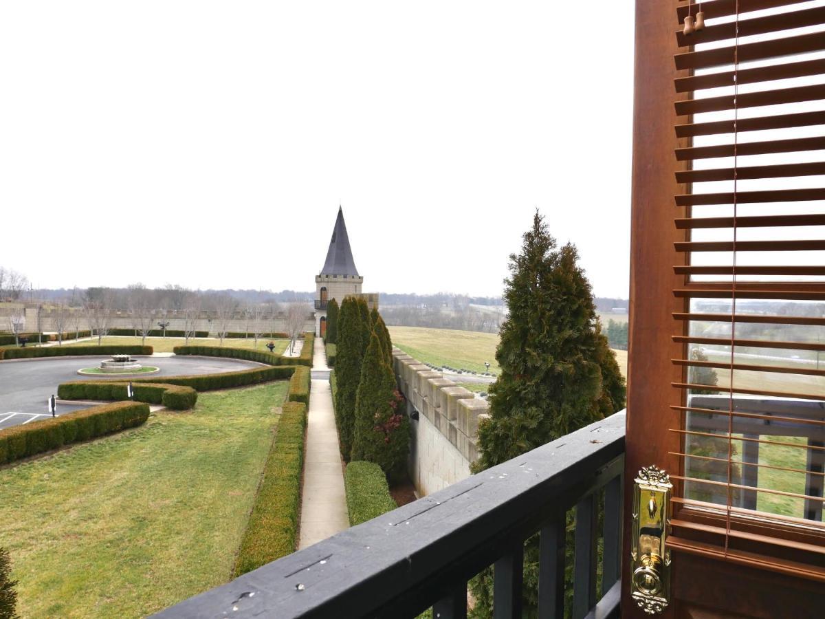 Kentucky Castle Hotel Versailles Kültér fotó