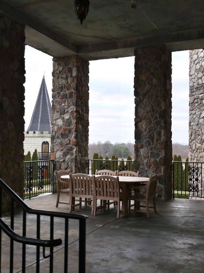 Kentucky Castle Hotel Versailles Kültér fotó